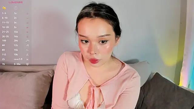 Snapshot of Mellovely chatting on 10-01-25, 07:20 Mellovely online show from 10-01-25, 07:20