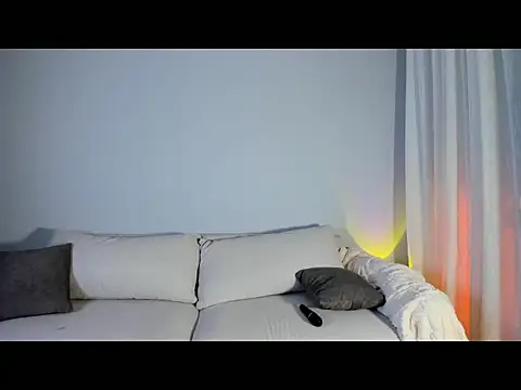 Snapshot of Mellovely chatting on 11-01-25, 12:07 Mellovely online show from 11-01-25, 12:07