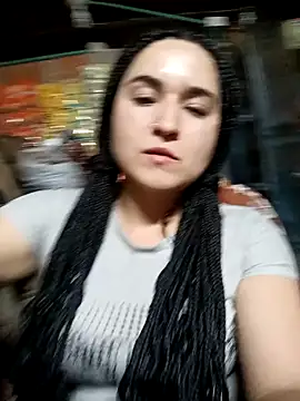 Snapshot of alexax0 chatting on 12-15-24, 01:35 alexax0 online show from 12-15-24, 01:35