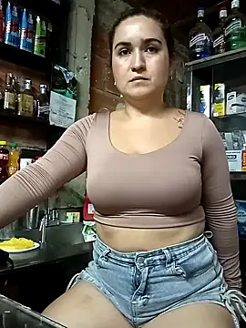 Snapshot of alexax0 chatting on 02-12-25, 11:51 alexax0 online show from 02-12-25, 11:51