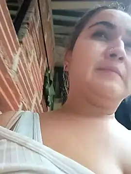 Snapshot of alexax0 chatting on 03-13-25, 10:32 alexax0 online show from 03-13-25, 10:32