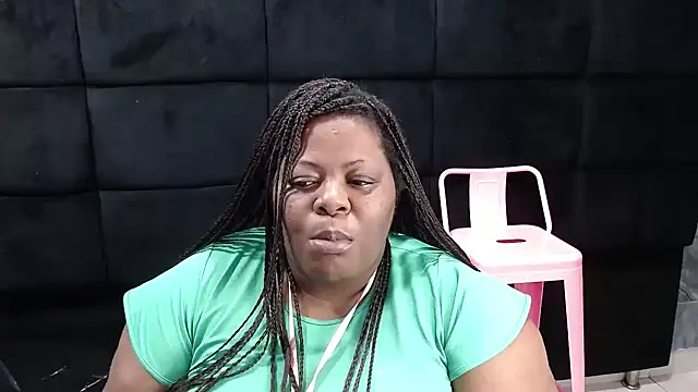 Snapshot of rocio_bbw_ chatting on 01-30-25, 02:27 rocio bbw  online show from 01-30-25, 02:27