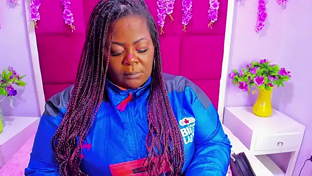 Snapshot of rocio_bbw_ chatting on 01-09-26, 02:58 rocio bbw online show from 01-09-26, 02:58