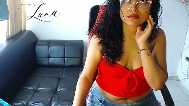 Lunavega1 online show from 09-11-25, 03:01