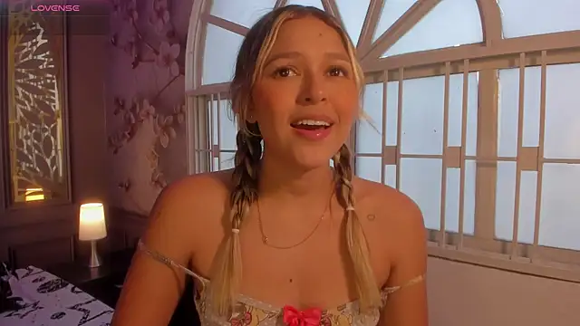 Cami hunter  online show from 12-10-24, 04:17