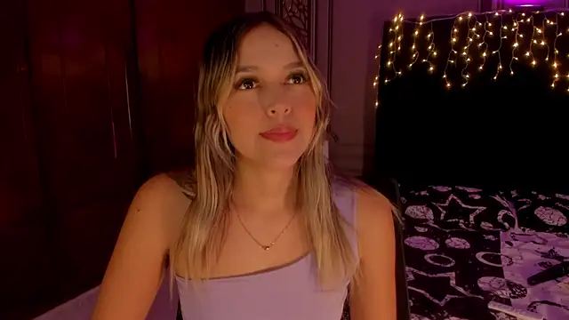 Cami hunter  online show from 12-21-24, 09:25