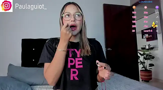 Cami hunter  online show from 03-06-25, 09:09