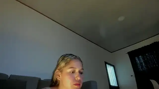 Cami hunter  online show from 10-09-25, 09:02