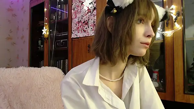 cloudgirrl online show from 01-12-25, 11:58