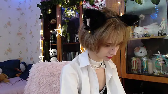 cloudgirrl online show from 02-27-25, 10:53