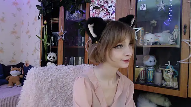 cloudgirrl online show from 03-12-25, 09:23