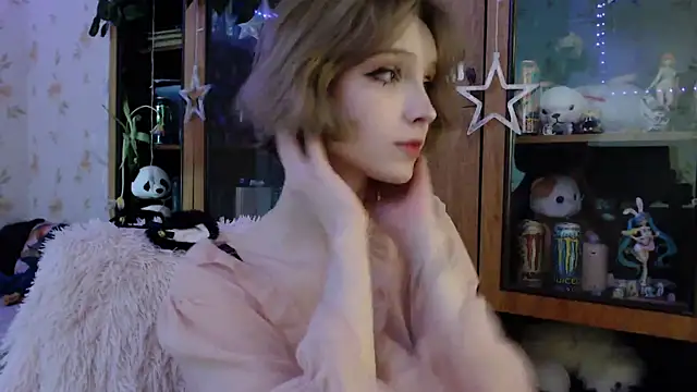 cloudgirrl online show from 03-15-25, 06:10