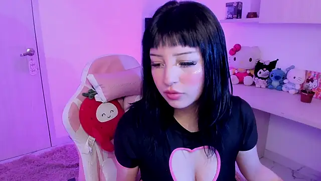 Snapshot of Francesca1_ chatting on 01-29-25, 05:35 Francesca1  online show from 01-29-25, 05:35