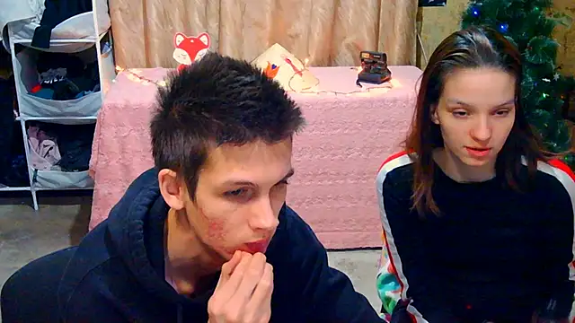 Snapshot of Ivy_Lester chatting on 01-11-25, 04:25 Ivy Lester online show from 01-11-25, 04:25