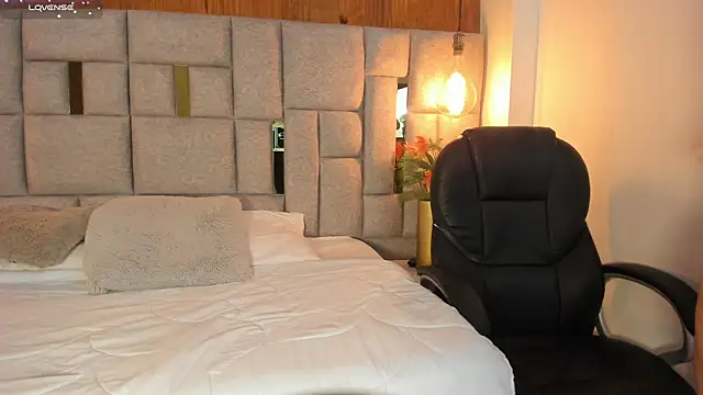 Saori newman online show from 03-07-25, 12:01