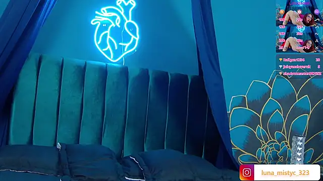 Lunamistyc online show from 11-26-25, 07:48