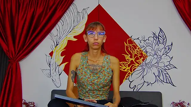 Lunamistyc online show from 12-18-25, 07:42