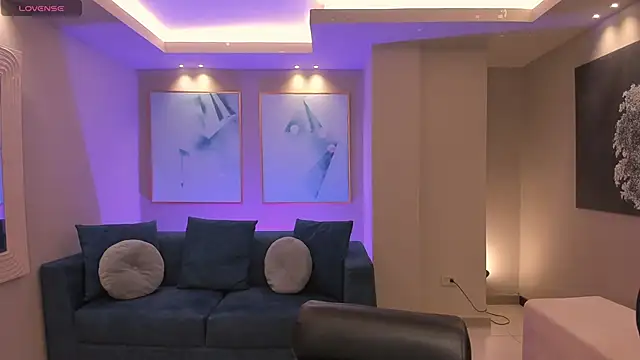 AlinaKravitz online show from 02-18-26, 12:23