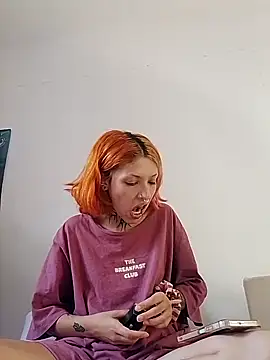 Snapshot of littledoll_juicy chatting on 03-16-25, 09:26 littledoll juicy online show from 03-16-25, 09:26