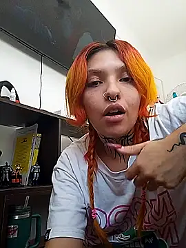 Snapshot of littledoll_juicy chatting on 03-03-26, 08:15 littledoll juicy online show from 03-03-26, 08:15