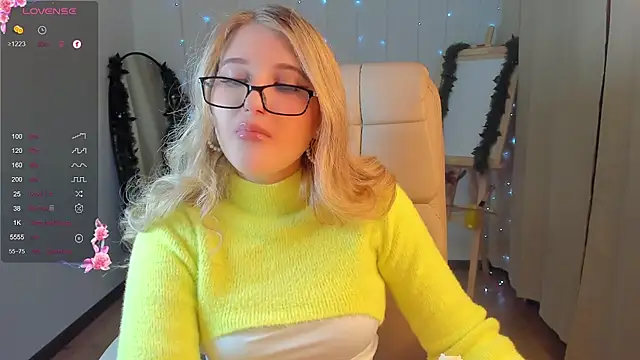 Evacadooo online show from 12-13-24, 05:49