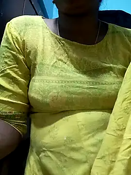 Snapshot of Tamillminnal chatting on 01-30-25, 05:49 Tamillminnal online show from 01-30-25, 05:49