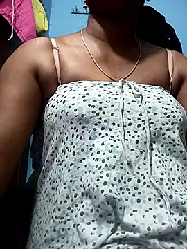 Snapshot of Tamillminnal chatting on 03-06-25, 01:46 Tamillminnal online show from 03-06-25, 01:46