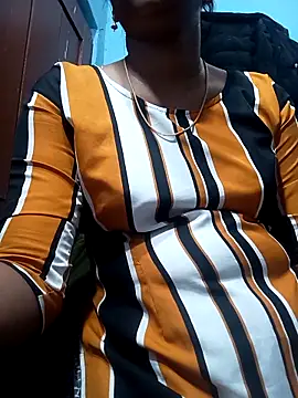 Snapshot of Tamillminnal chatting on 03-09-25, 07:12 Tamillminnal online show from 03-09-25, 07:12