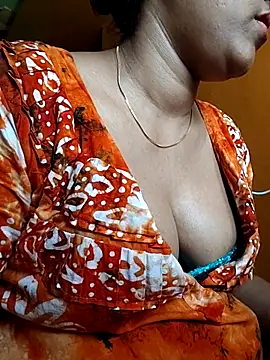 Snapshot of Tamillminnal chatting on 09-25-25, 05:11 Tamillminnal online show from 09-25-25, 05:11