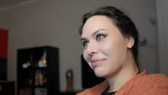 MollyCheiz online show from 12-10-24, 05:39