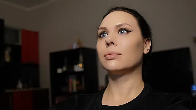 MollyCheiz online show from 12-27-24, 10:59