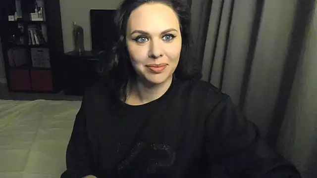 MollyCheiz online show from 03-09-25, 09:36