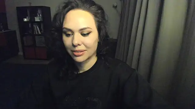 MollyCheiz online show from 03-21-25, 01:24