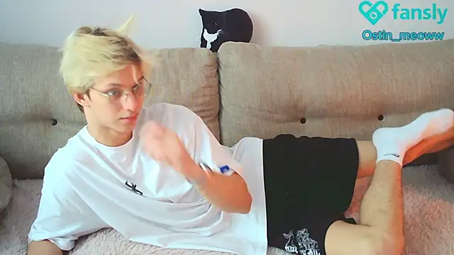 Ostin meow online show from 01-19-25, 07:36