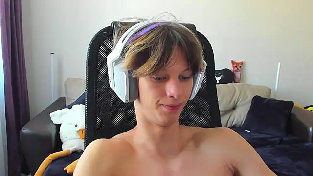 Ostin meow online show from 09-19-25, 04:47