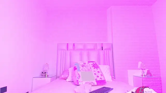 canela oss online show from 10-31-25, 12:06