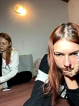 ella grays online show from 10-04-25, 07:12