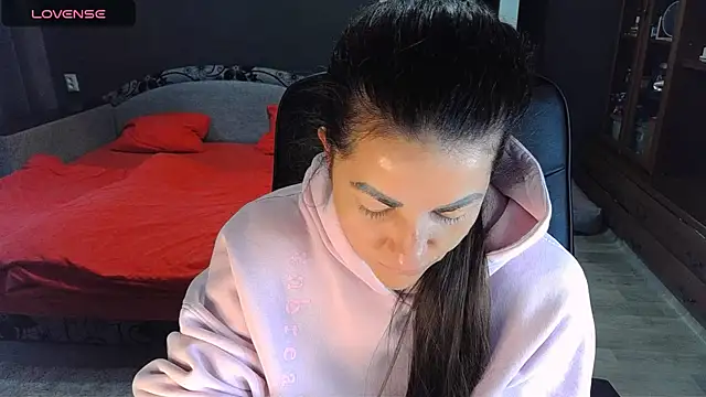 Aria Dl online show from 10-15-25, 10:04