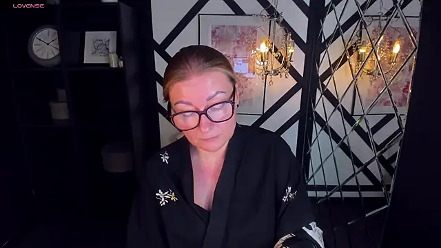 Snapshot of AlexandraKind chatting on 02-09-25, 12:28 AlexandraKind online show from 02-09-25, 12:28