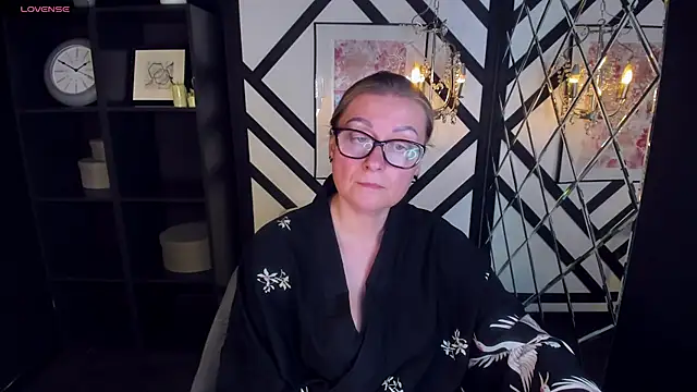 Snapshot of AlexandraKind chatting on 02-09-25, 03:32 AlexandraKind online show from 02-09-25, 03:32