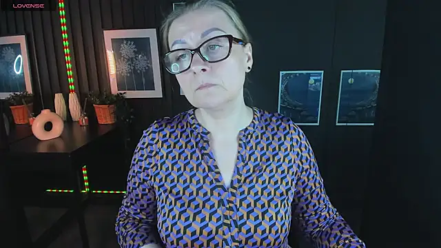 Snapshot of AlexandraKind chatting on 03-05-25, 06:01 AlexandraKind online show from 03-05-25, 06:01