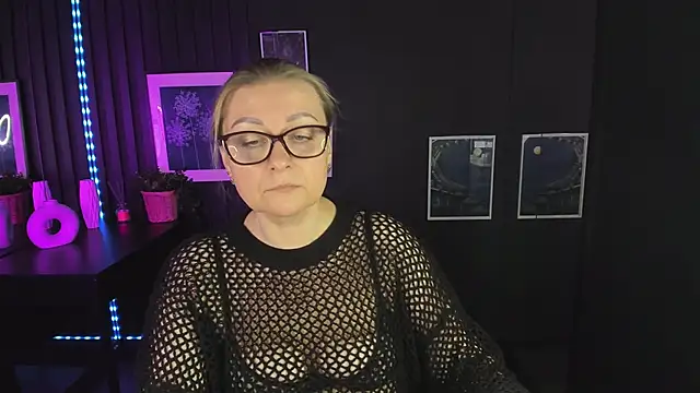 Snapshot of AlexandraKind chatting on 03-10-25, 04:46 AlexandraKind online show from 03-10-25, 04:46