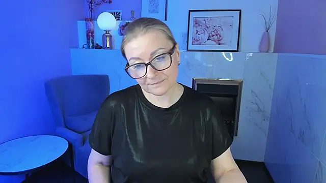 Snapshot of AlexandraKind chatting on 03-15-25, 04:54 AlexandraKind online show from 03-15-25, 04:54