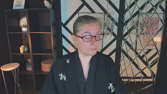 Snapshot of AlexandraKind chatting on 09-16-25, 02:18 AlexandraKind online show from 09-16-25, 02:18