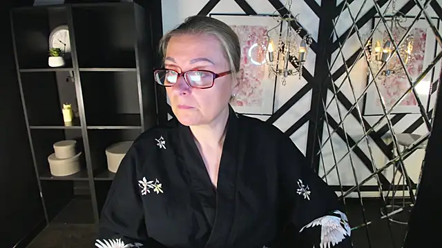 Snapshot of AlexandraKind chatting on 10-01-25, 01:39 AlexandraKind online show from 10-01-25, 01:39