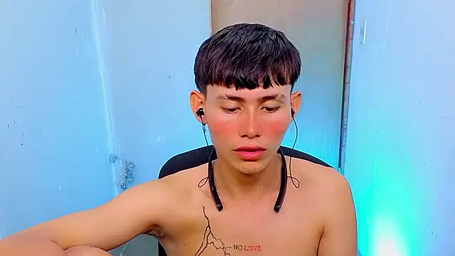 tanjiro cute online show from 02-24-26, 03:37