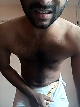 Snapshot of Vignesh3246 chatting on 11-10-25, 07:18 Vignesh3246 online show from 11-10-25, 07:18