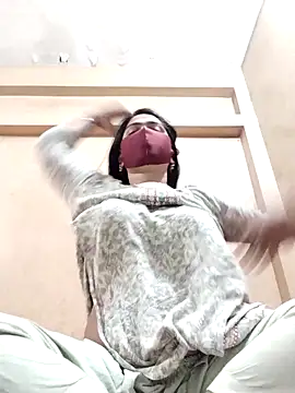 Magical Girl- online show from 03-20-25, 06:41