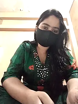 Magical Girl- online show from 11-25-25, 03:28