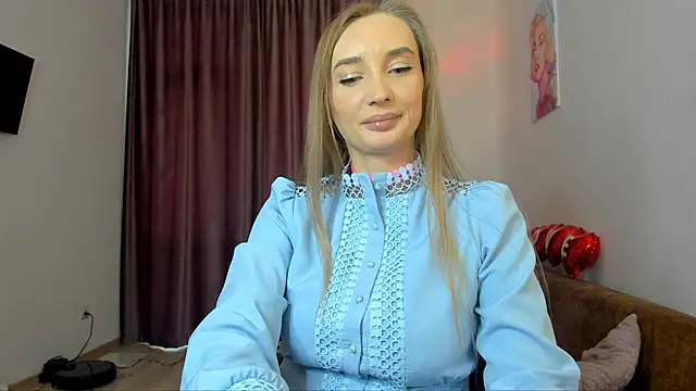 Snapshot of Wild_RoosE chatting on 02-11-25, 07:44 Wild RoosE online show from 02-11-25, 07:44